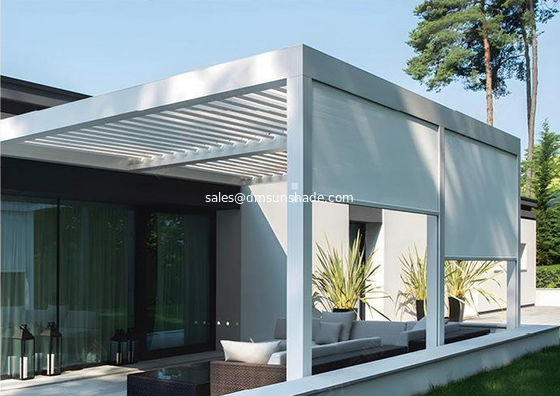 Verstelbare, gemotoriseerde, kantelbare zonnejassen van aluminium, buitenfaçade zonneschaduwpanelen, maat